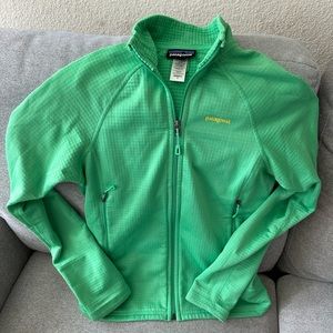 Patagonia Women’s R1 Jacket Small